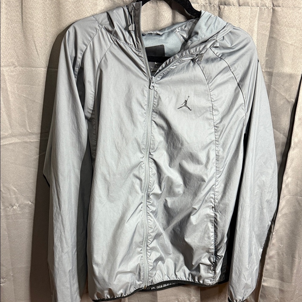 Jordan Men's Gray Windbreaker Jacket